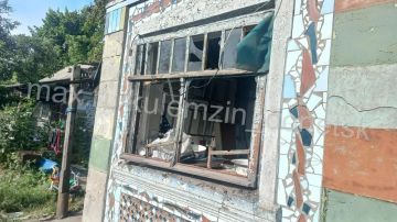 Последствия вражеской атаки укрофашистов в Киевском районе