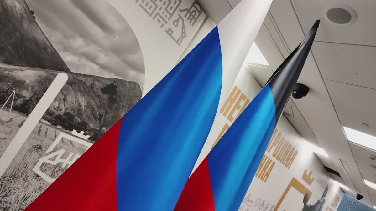 Денис Пушилин: Лучшим выпускникам Донецкого медуниверситета вручил премию имени Владимира Некрасова
