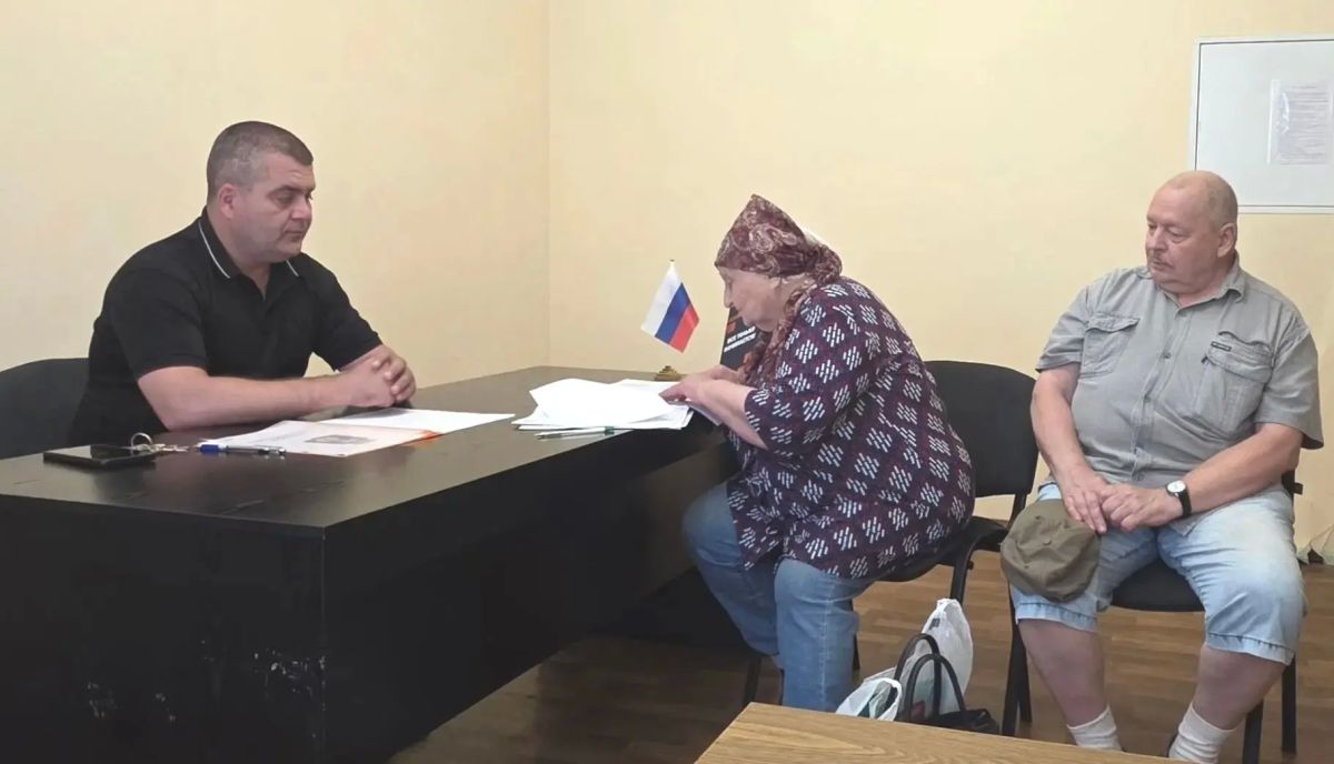 ПРИЕМ ГРАЖДАН. На текущей неделе депутаты Донецкого городского совета в рамках приемов активно общались с жителями и разбирали самые разные вопросы