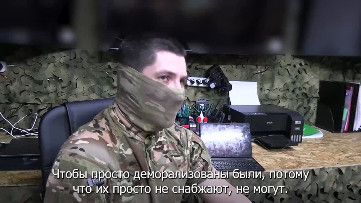 Немного о боевых действиях касательно Донецкого направления Начальник разведки 19-го танкового полка с позывным «Север» поделился подробностями с Краснолиманского направления: Снабжение ВСУшников полностью отрезано – боевики...