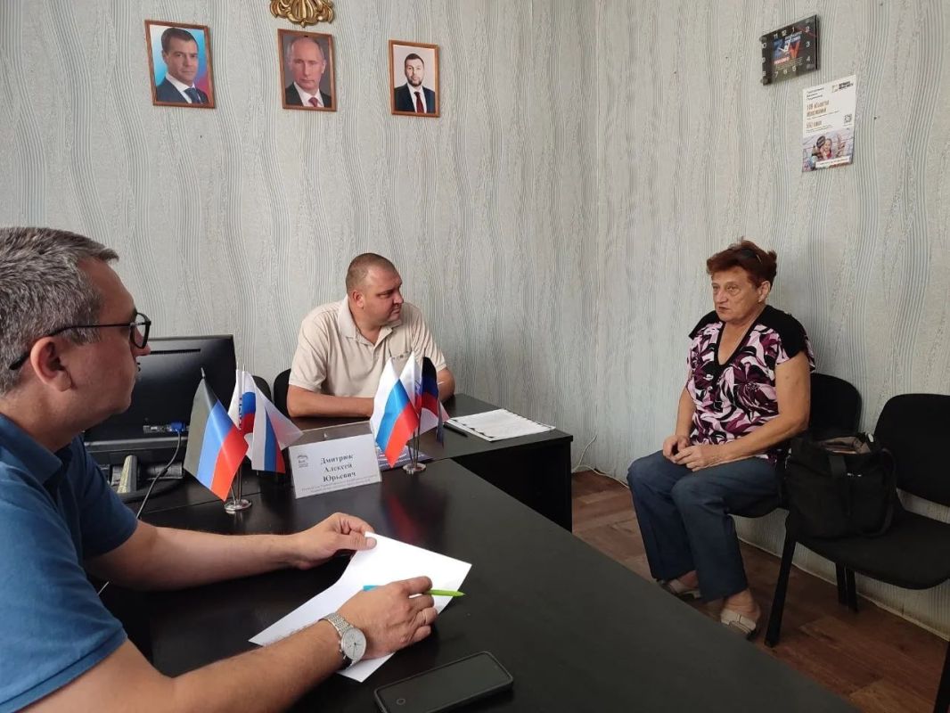 Сегодня, 24 июля 2026 года, в Кировском районе г. Донецка состоялся приём граждан в Общественной приемной Общественного Движения «Донецкая Республика» и Единой России