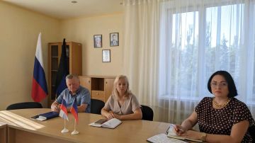 Наталья Бегуненко: В рамках проекта «УПРАВДОМ» в Управе Петровского внутригородского района Администрации г.о. Донецк прошла рабочая встреча руководства Управы района со старшими по домам микрорайона «Шахтоуправление № 5»