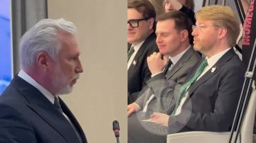 «Ни разу никто на Донбассе из вас не был! Вы хоть понимаете, что вы несёте!»: сегодня состоялась процедура вручения мандатов в Центральной избирательной комиссии РФ, где разразился скандал