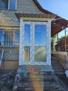 Пластиковые окна. Балконы и лоджии