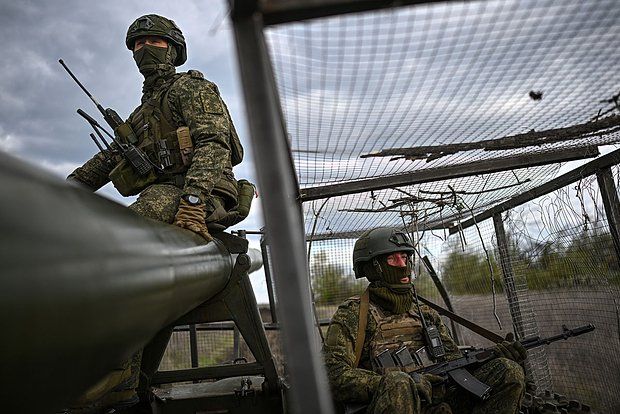 В районе Алексеево-Дружковки Российская армия уничтожила 2 пункта управления БПЛА ВСУ