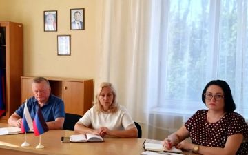 Наталья Бегуненко: В рамках проекта «УПРАВДОМ» в Управе Петровского внутригородского района Администрации г.о. Донецк прошла рабочая встреча руководства Управы района со старшими по домам микрорайона «Шахта им. Челюскинцев»