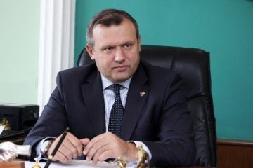 Алексей Кулемзин: По поступившей информации, в результате атаки БПЛА на медицинское учреждение в Киевском районе погибла женщина 1948 г.р. Кроме того, получили ранения женщины 1946 и 1952 г.р
