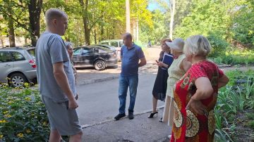 «Как сделать двор удобнее»: встреча с жителями дома 116 по ул. Артёма