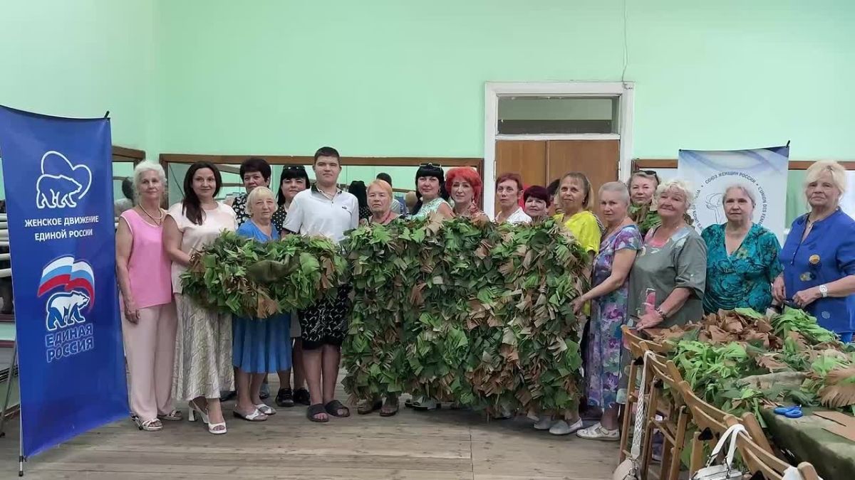Лоскуток за лоскутком: донецкие женщины плетут «щит» для наших бойцов