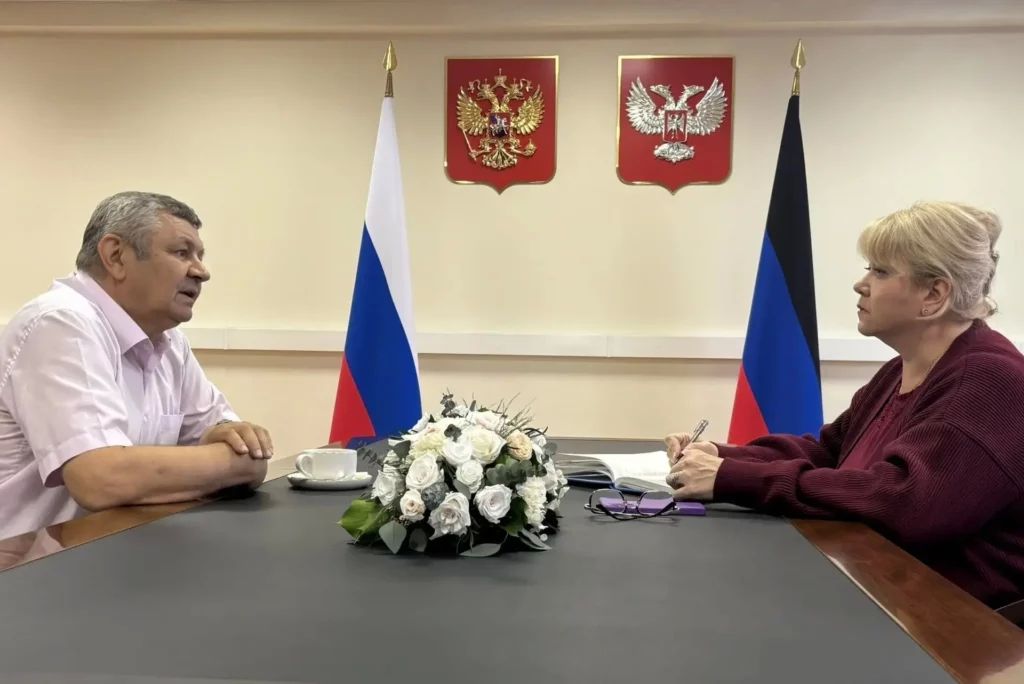 Вице-премьер ДНР Ольга Макеева провела рабочую встречу с советником Главы Республики Михаилом Кушаковым