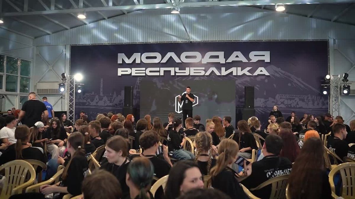 200 активистов провели четыре незабываемых дня на форуме «МОРЕ»