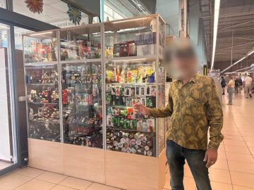 «Карта-пропажа»: донецкий пенсионер отправил приятеля за закусками и остался без денег