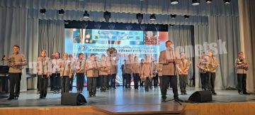 Образцовый детский духовой оркестр под руководством Алексанра Радченко и ансамбль барабанщиков «По барабану!» под руководством Эльмиры Евтуховой (Калимуллиной) Детской музыкальной школы № 1 им. Н. Леонтовича блестяще...