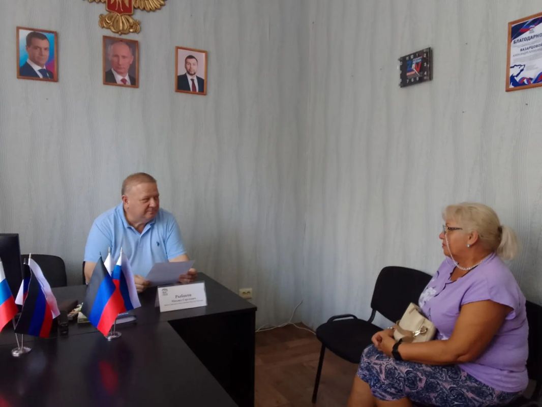Сегодня, 20 августа 2026 года в Кировском районе г. Донецка состоялся приём граждан в Общественной приемной Общественного Движения «Донецкая Республика» и партии Единая Россия