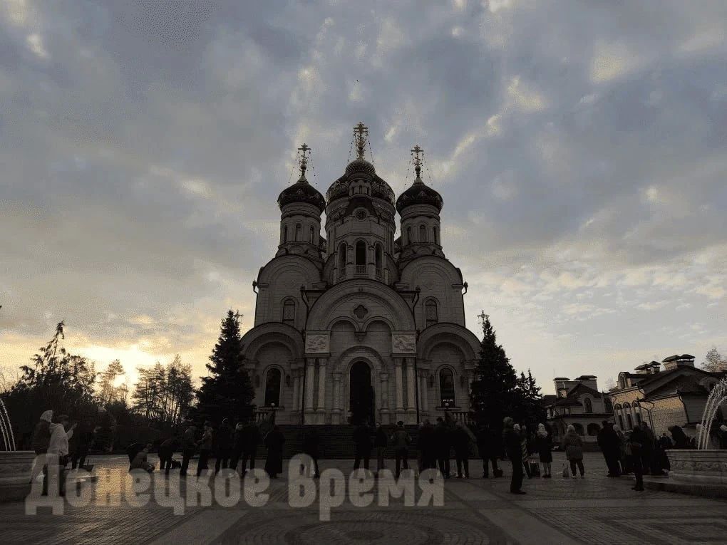 ВСУ атаковали собор в Горловке: пострадали священники и волонтеры