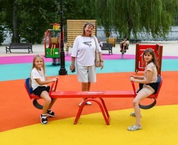 Подарок от Москвы: В Донецке благоустроили улицу Набережная ко Дню города и Дню шахтера