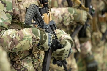 Военблогер Радов: ВСУ постоянно завозят подкрепления в Краматорск для отправки на фронт