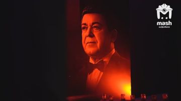 Память Иосифа Кобзона почтили концертом в Донецке