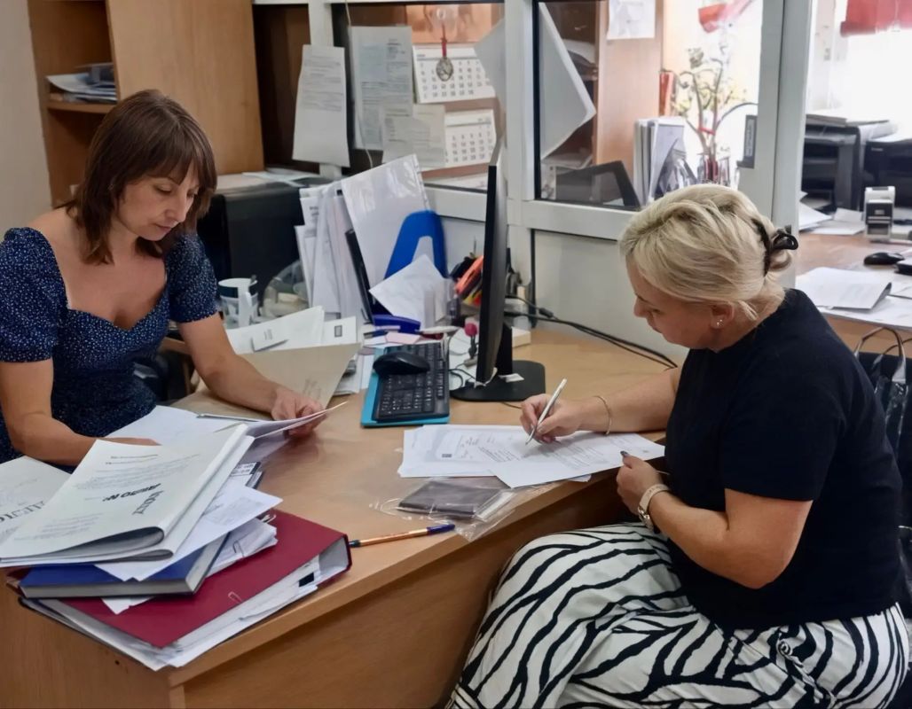 В рамках национального проекта «Семья» продолжается прием заявлений на ежегодную выплату на приобретение школьной и спортивной формы