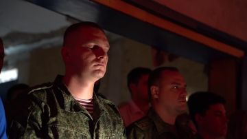 Молодёжка почтила память жертв терроризма в разрушенной ударом ВСУ школе Петровского района