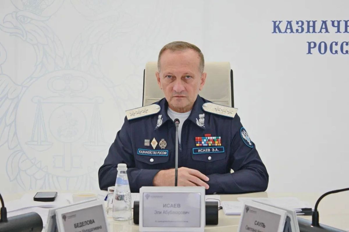 Первый заместитель руководителя Казначейства России Эли Исаев провел заседание Контрольной комиссии Федерального казначейства по рассмотрению результатов плановых контрольных мероприятий