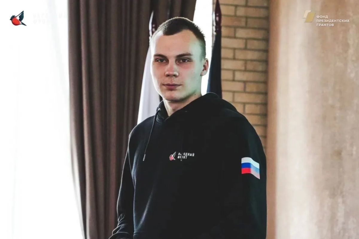 Волонтер Алексей Савенков: «Сначала мы разгружали фуры с грузами, потом меня взяли на выдачу гуманитарных пайков»