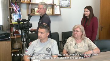 С удостоверением и в брендированной одежде: мобильные избиркомы начнут выезжать на участки завтра