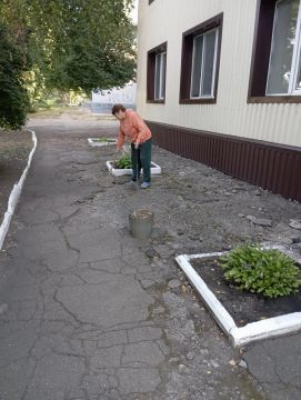 Сегодня, 10 сентября 2026 года, в рамках проекта «Городская среда», неравнодушные жители Кировского района приняли участие в традиционной экологической акции «Чистый четверг»