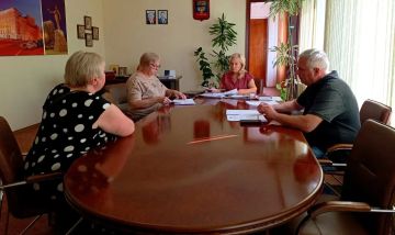 В понедельник, 14 сентября, руководитель Управы Петровского внутригородского района Администрации городского округа Донецк Наталья Ивановна Бегуненко провела еженедельный прием граждан