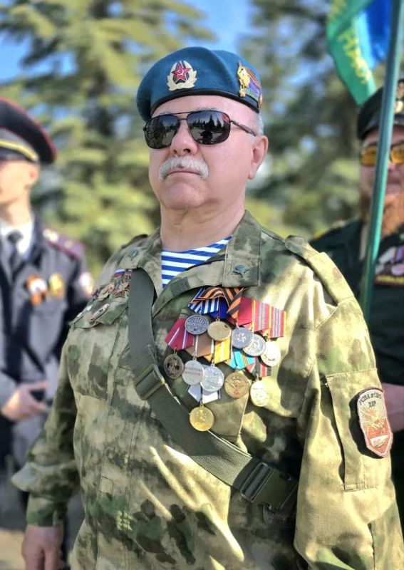 Дмитрий Огилец: Сегодня свой день рождения празднует первый заместитель председателя Донецкой республиканской региональной организации "Российский союз ветеранов Афганистана и специальных военных операций" - Семёнов Роман...
