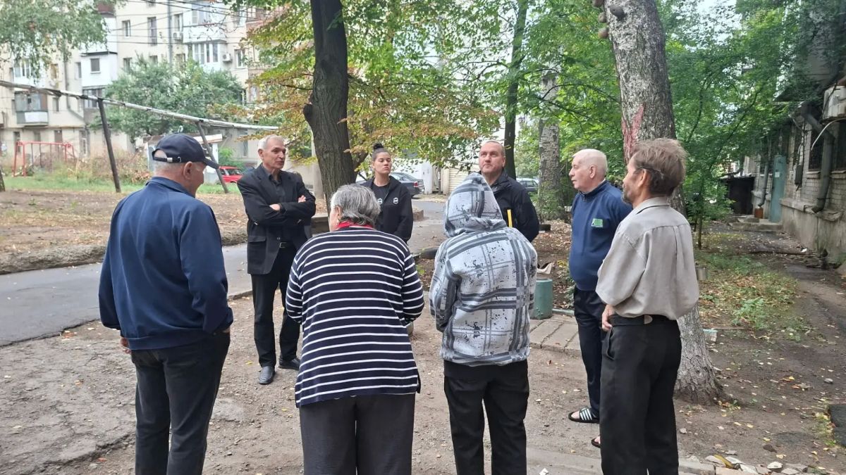 Встреча с жителями дома по улице Горная, 2 в рамках проекта «Управдом»