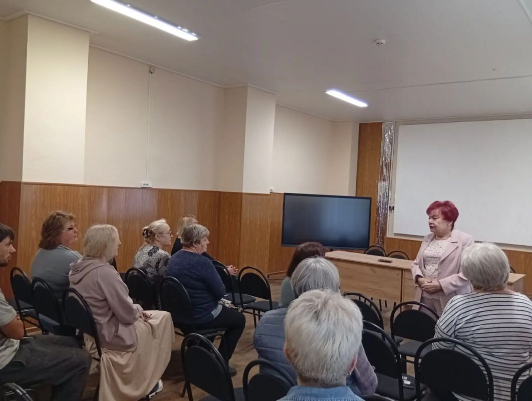 Сегодня, 16 сентября 2026 года, в рамках проекта «Управдом», депутат Донецкого городского Совета ДНР Ася Горшкова провела встречу с жителями по адресу: ул. Флотская, 1