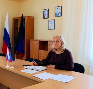 Руководитель Управы Петровского внутригородского района Администрации городского округа Донецк Наталья Ивановна Бегуненко провела заседание Межведомственной комиссии по содействию в решении вопросов ветеранов боевых действий...