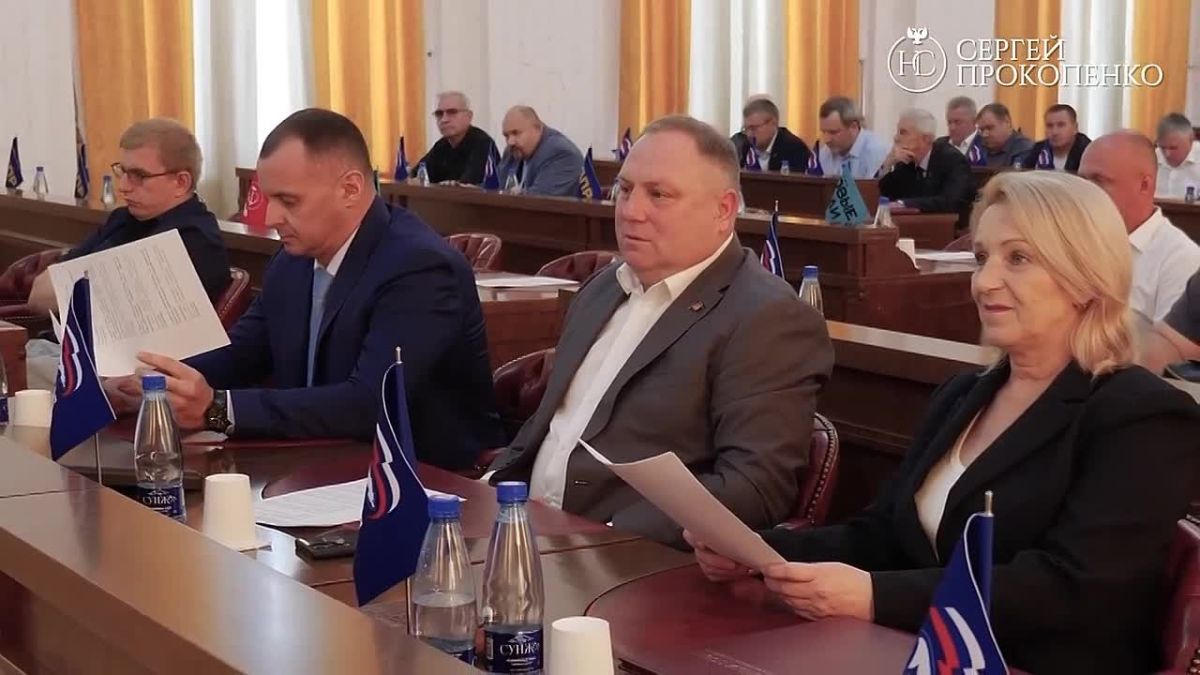 Сергей Прокопенко: Сегодня принял участие в заседании фракции "Единая Россия" в Народном Совете Донецкой Народной Республики