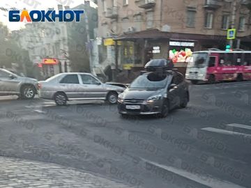 Не проскочил: обидное ДТП произошло на перекрёстке Университетской и Ватутина в Донецке