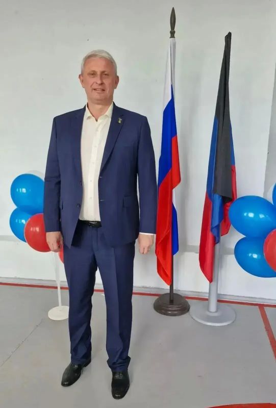 Сегодня депутат Донецкого городского совета Андрей Евгеньевич Середа проголосовал на выборах в Государственную Думу