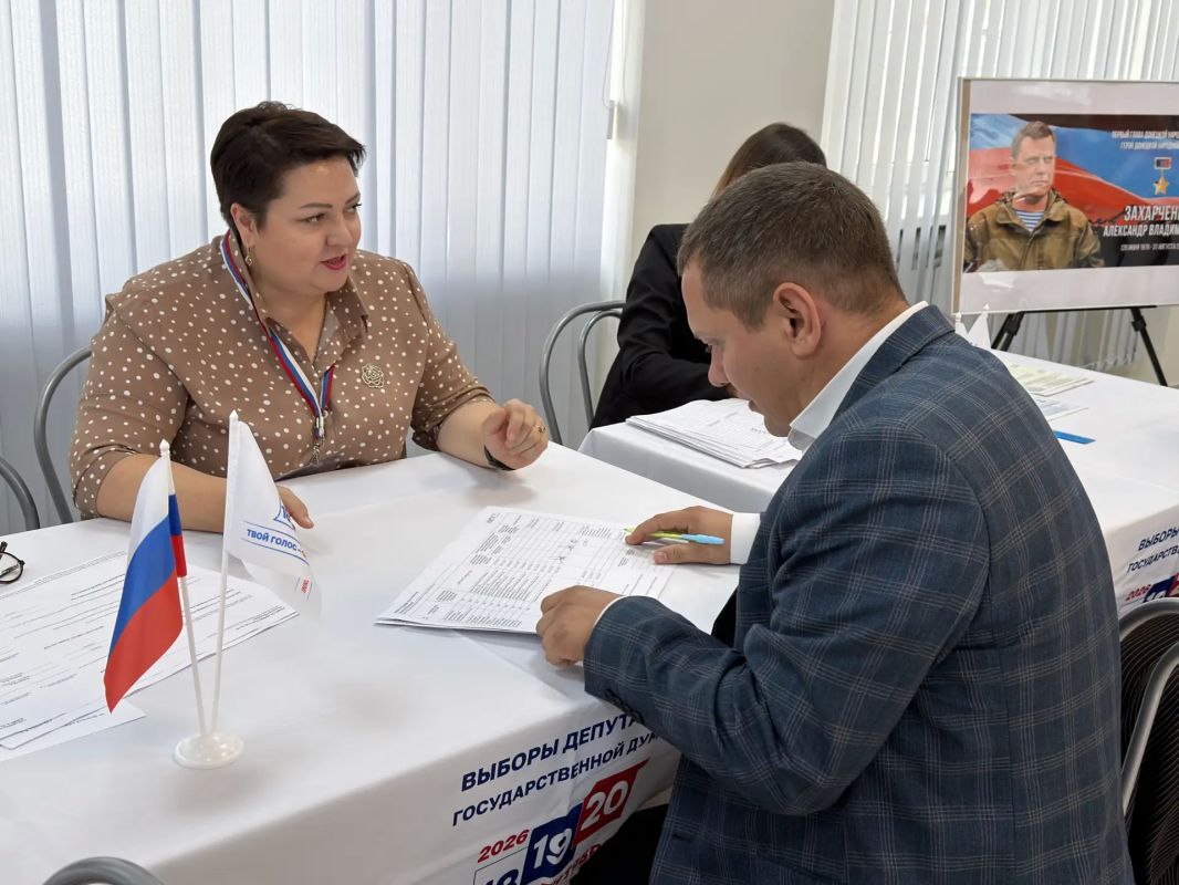 Олег Трофимов: Сегодня в Донецкой Народной Республике открылись избирательные участки