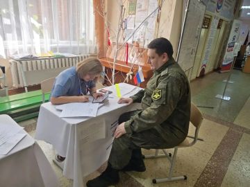 Участник специальной военной операции Дмитрий Ткаченко, проголосовал на выборах депутатов Государственной Думы IX созыва