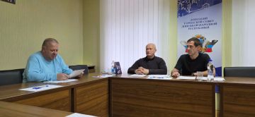 РАБОТА КОМИТЕТОВ. Члены постоянного комитета по вопросам местного самоуправления, регламента, кадров и депутатской этики утвердили план работы Донецкого городского совета на четвертый квартал текущего года