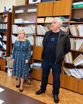 В рамках проекта «УПРАВДОМ» руководитель Управы Петровского внутригородского района Администрации городского округа Донецк Наталья Ивановна Бегуненко совместно с заместителем главы администрации городского округа Донецк...