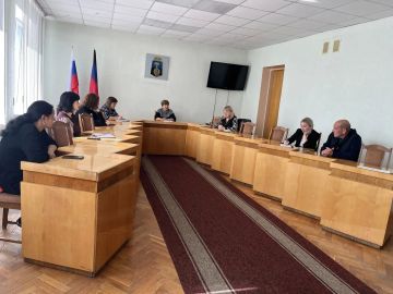 Елена Рязанцева: Информационный час в Управе района: о мерах поддержки семей и назначении пенсий