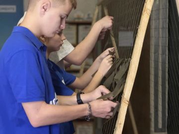 Юные патриоты Горловки помогают фронту