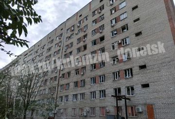 Последствия атаки ВСУ на медицинское учреждение в Будённовском районе Донецка