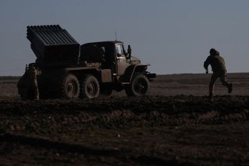 Беженка Карэк: Вооруженный капеллан ВСУ требовал у жителей Белицкого в ДНР выдать ребенка