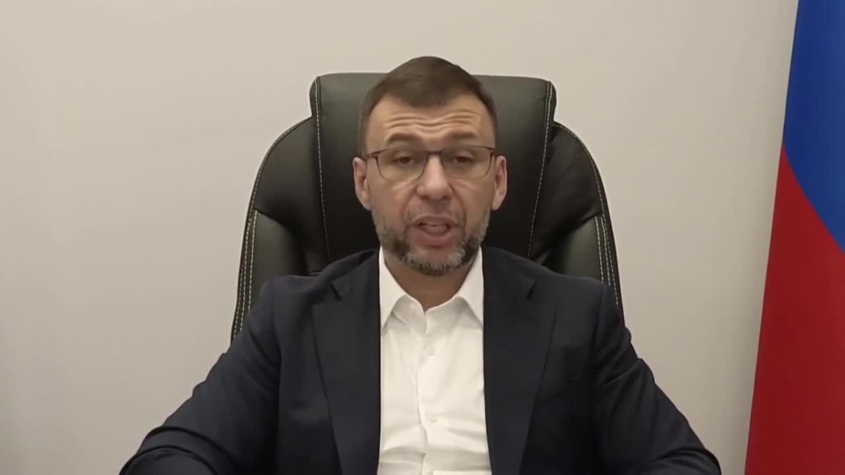 Глава ДНР Денис Пушилин в ходе прямого эфира рассказал о ремонте дорог в Республике