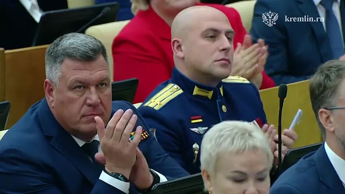 «Вы собираете страну. Владимир Путин выступил на первом заседании Государственной Думы девятого созыва. Главное из его речи: «Каждое ваше решение на этом направлении имеет исторический характер и внесёт свой вклад в историю...