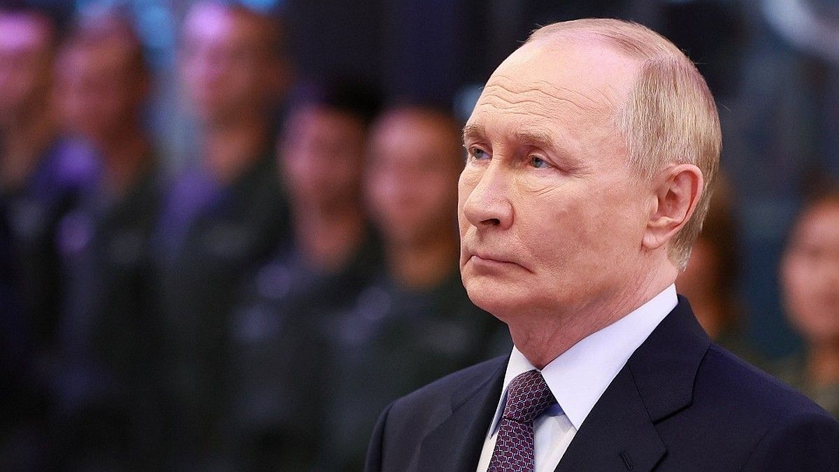Путин ответил на вопрос о переносе предприятий в Сибирь из-за обстрелов