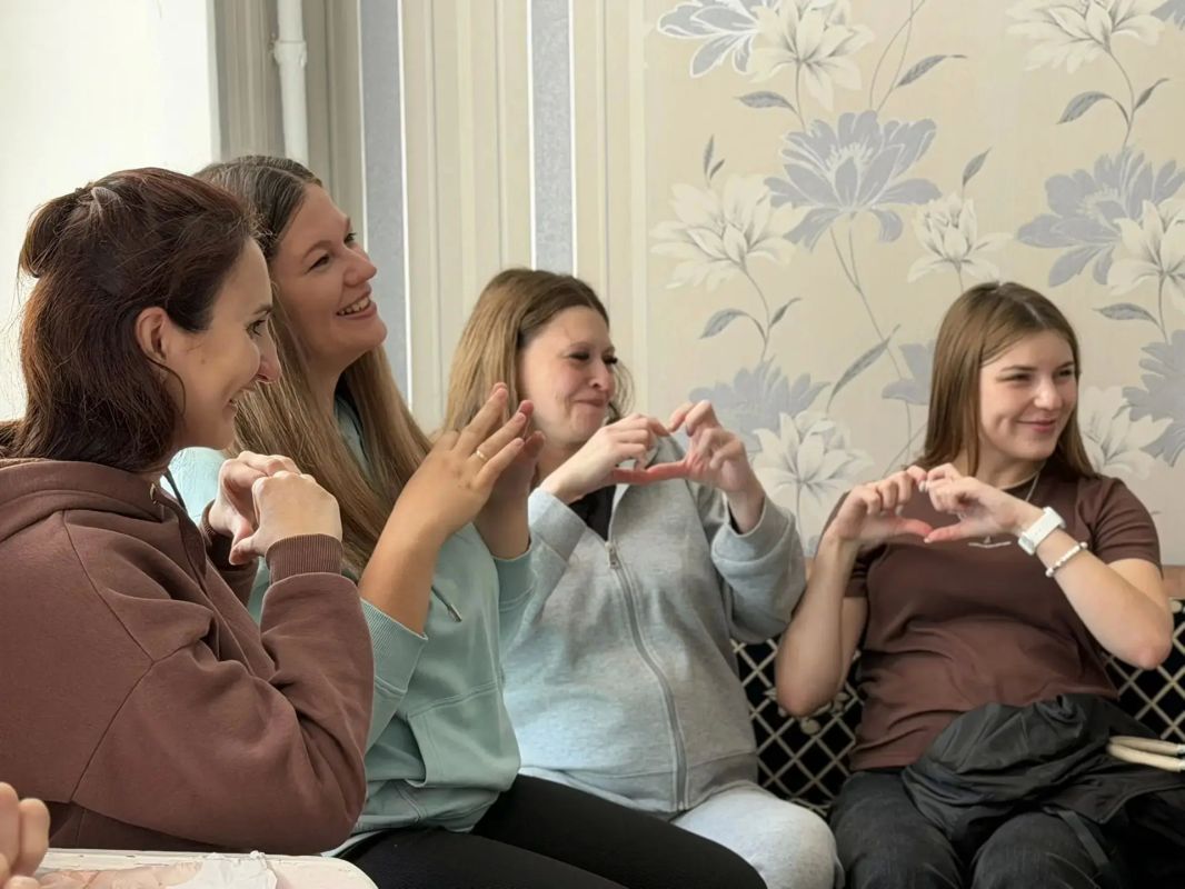 В женской консультации ГБУ ДНР "ЦГБ г. Харцызска" состоялось по-настоящему трогательное и светлое мероприятие, посвящённое Дню беременных