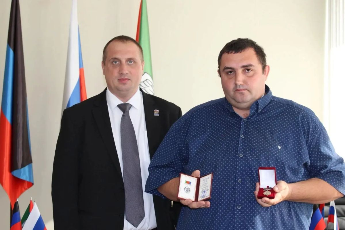 Гордость Горловки: водитель автобуса удостоен медали за мужество и преданность профессии