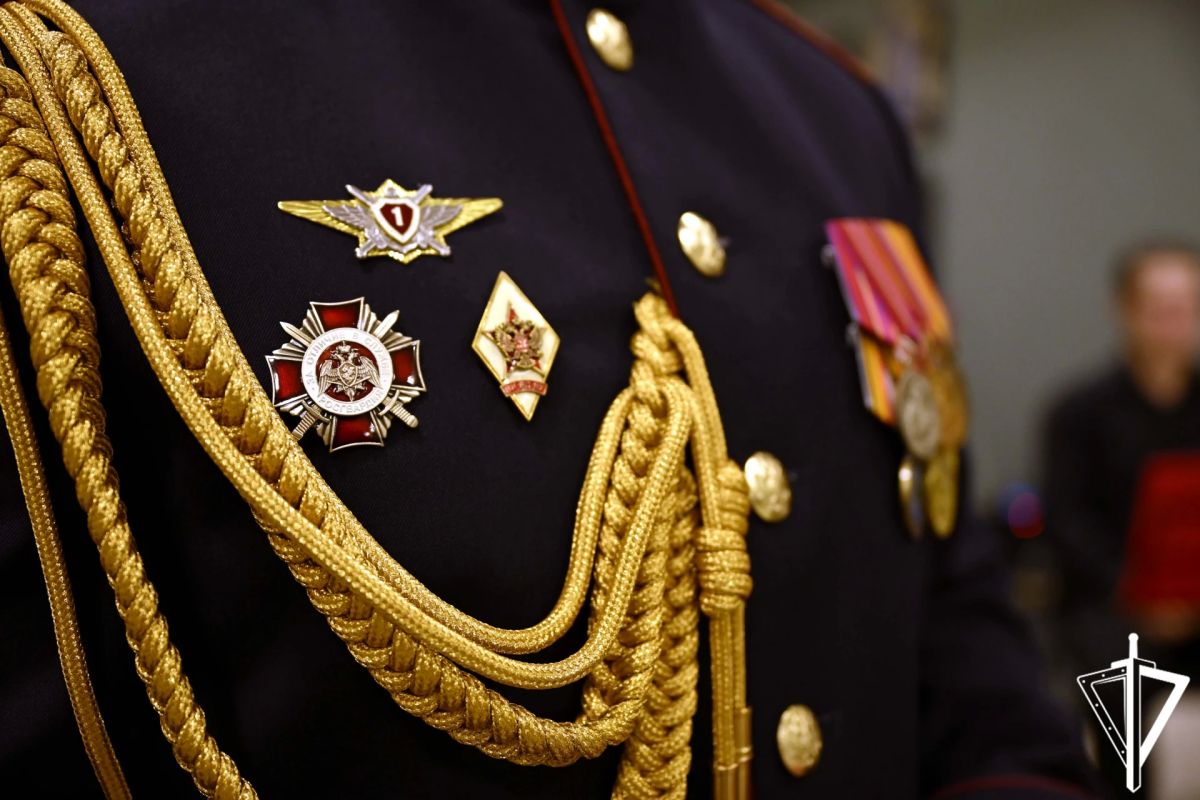 Росгвардия приняла участие в открытии выставки в Донецке